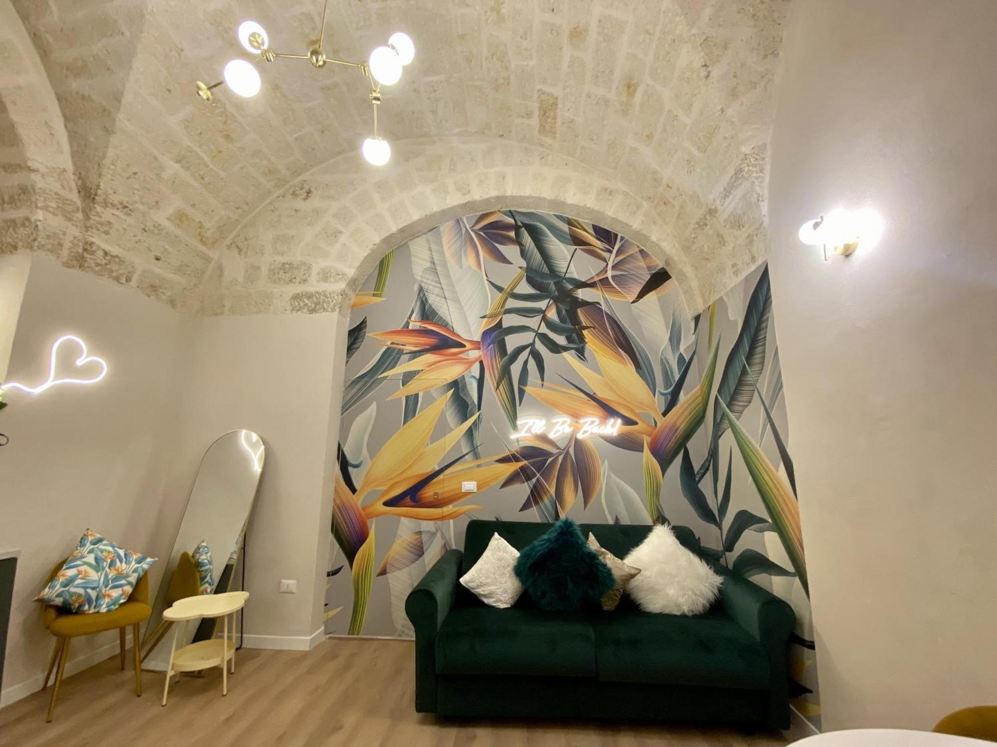 Quiet And Stylish - Bari City Center, Minutes To Station ภายนอก รูปภาพ